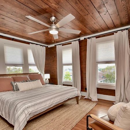 Coastal Craftsman- Walk To Beach & Pleasure Pier- As Seen On 'Restoring Galveston' Экстерьер фото